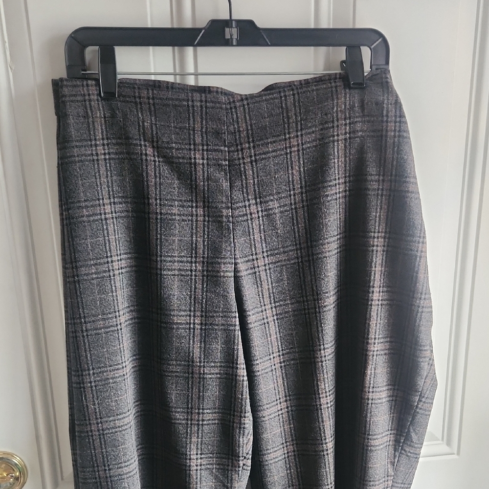 Liz Claiborne Gray Plaid Ankle Pants Size 18